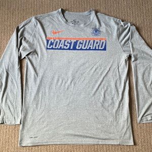 Gently Worn Nike US Coast Guard Men’s Dri-Fit Tee in Men’s XL